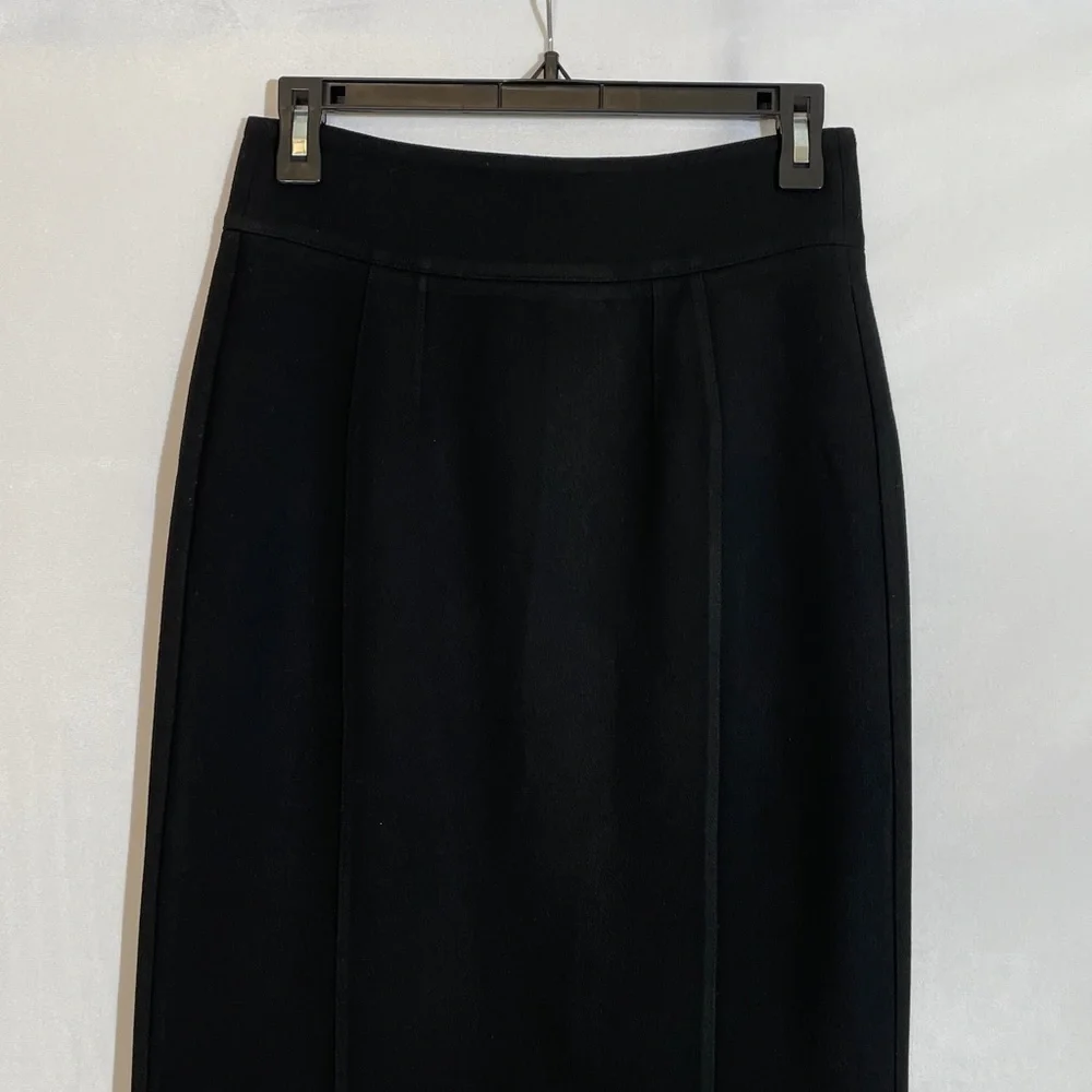 Burberry London Pencil Skirt Size 2 Black Lined EUC